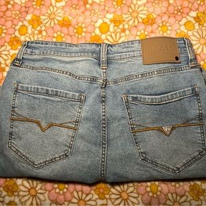 Men’s guess shorts